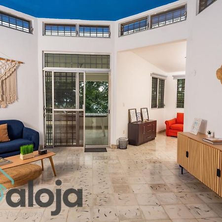 Villa Xtohil With Private Access To The Magic 7 Colors Lagoon Бакалар Екстериор снимка