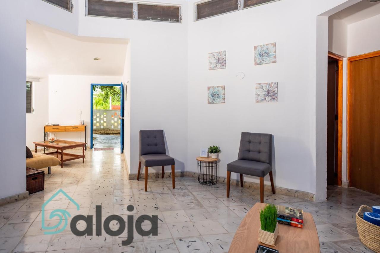 Villa Xtohil With Private Access To The Magic 7 Colors Lagoon Бакалар Екстериор снимка