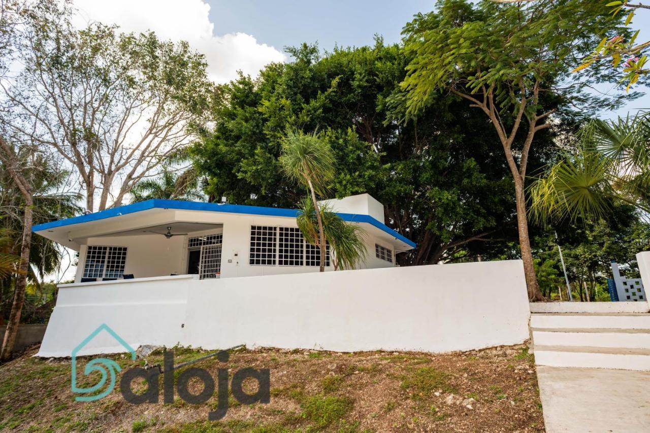 Villa Xtohil With Private Access To The Magic 7 Colors Lagoon Бакалар Екстериор снимка