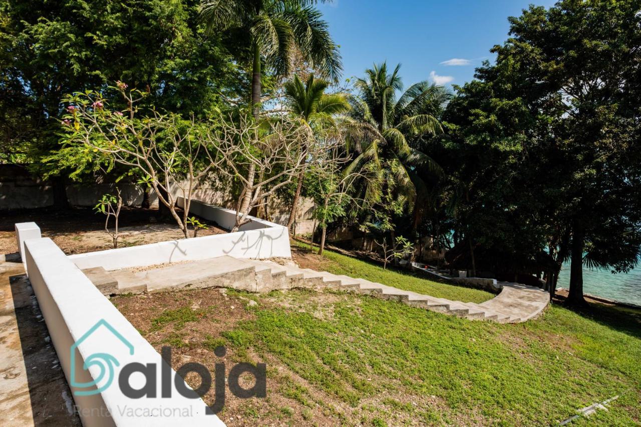 Villa Xtohil With Private Access To The Magic 7 Colors Lagoon Бакалар Екстериор снимка