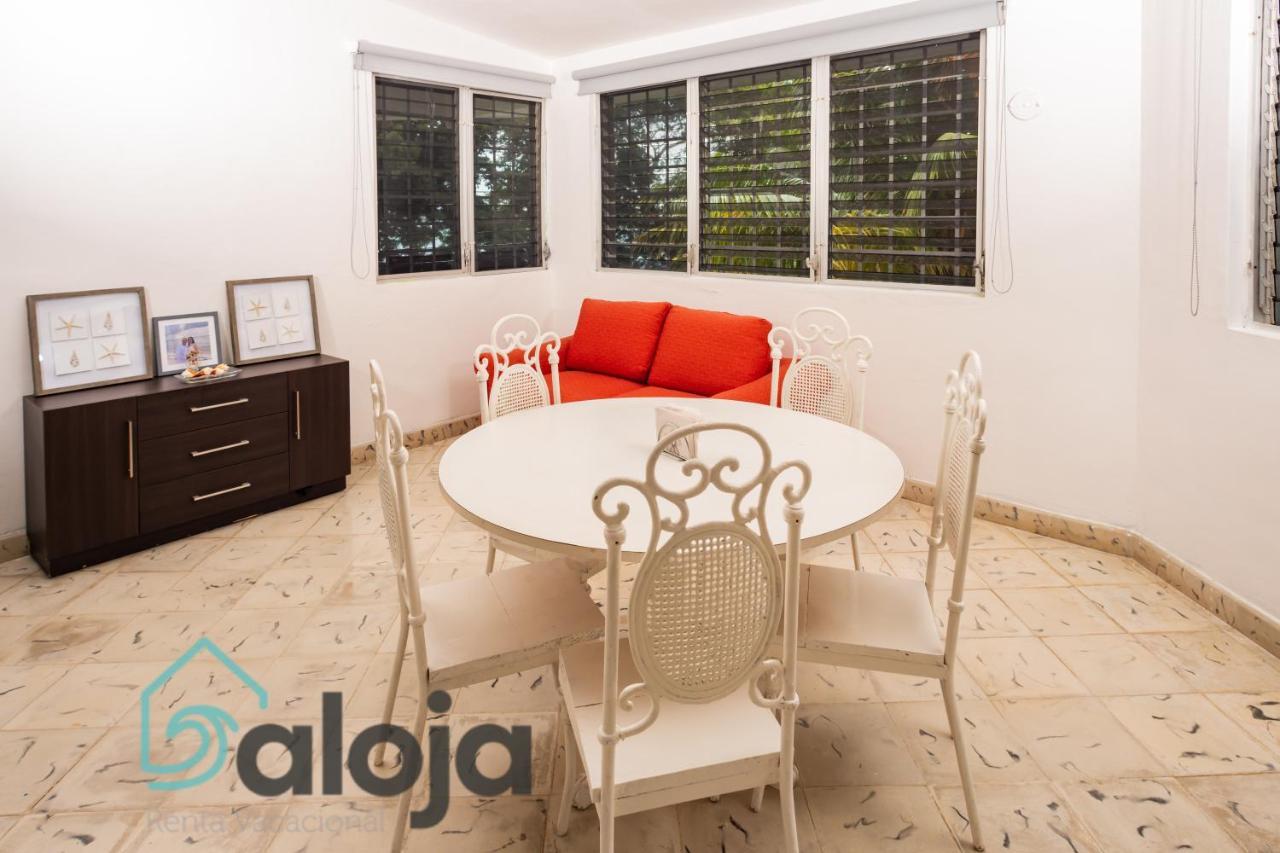 Villa Xtohil With Private Access To The Magic 7 Colors Lagoon Бакалар Екстериор снимка