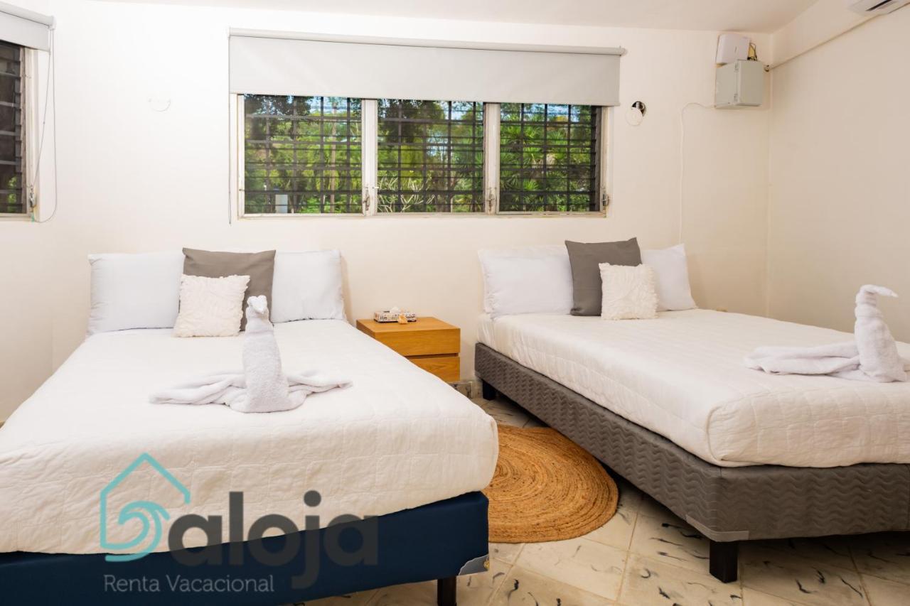 Villa Xtohil With Private Access To The Magic 7 Colors Lagoon Бакалар Екстериор снимка
